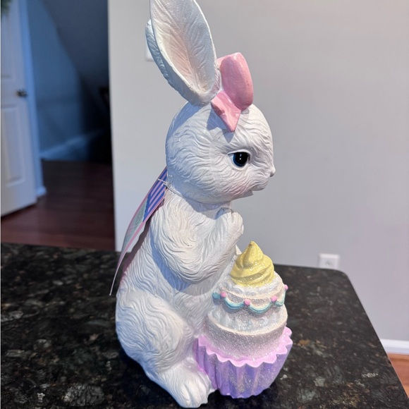 Easter Bunny With Pink Bow And Cupcakes Sweet Treats Spring Easter Decor - Picture 5 of 7